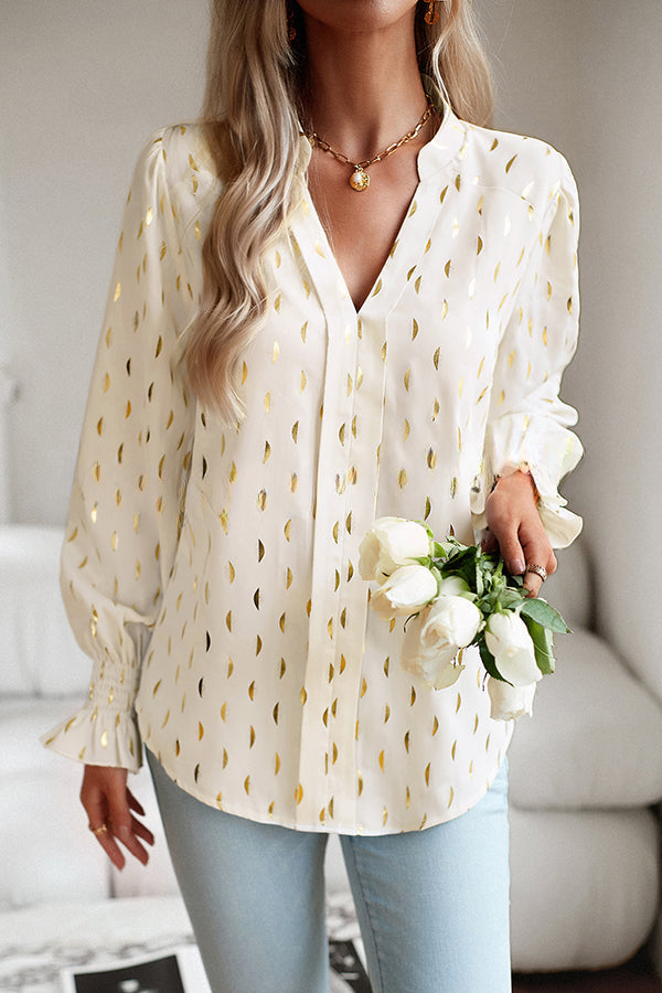 Gracefully Styled Pullover for Any Occasion