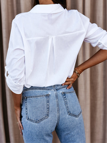 Well Tailored Blouse with a Graceful Silhouette
