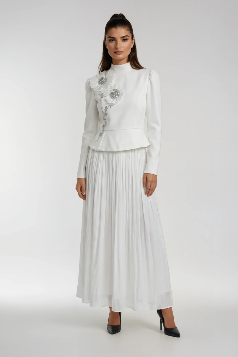 Well Tailored Garment with a Graceful Silhouette
