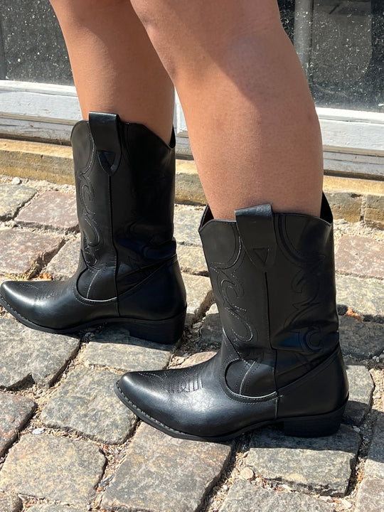 Sophisticated Boots with a Clean Classic Look