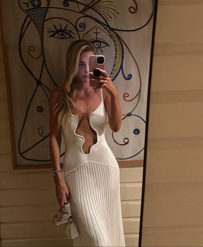 Sophisticated Dress with a Clean Classic Look