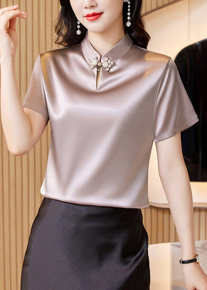 Effortlessly Elegant Top with a Timeless Design