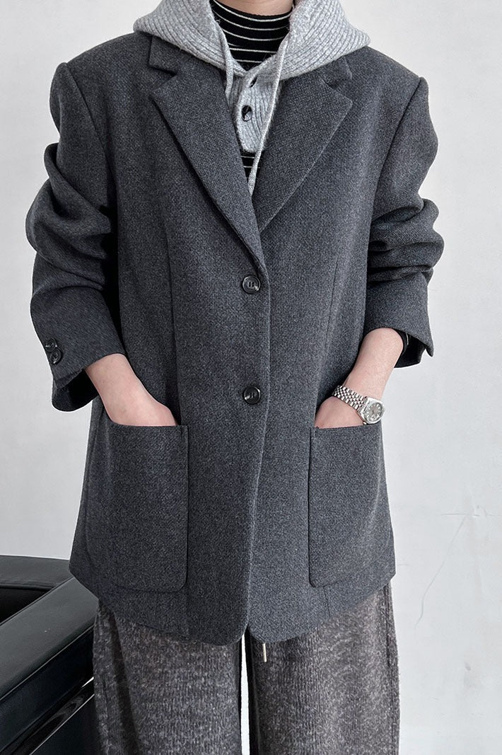 Gracefully Styled Garment for Any Occasion