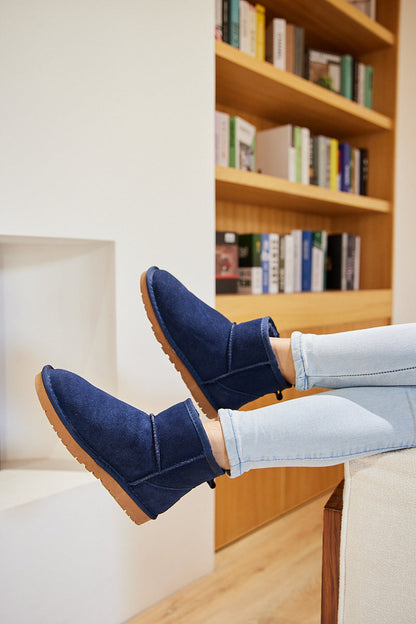 Beautifully Finished Boots in a Timeless Design