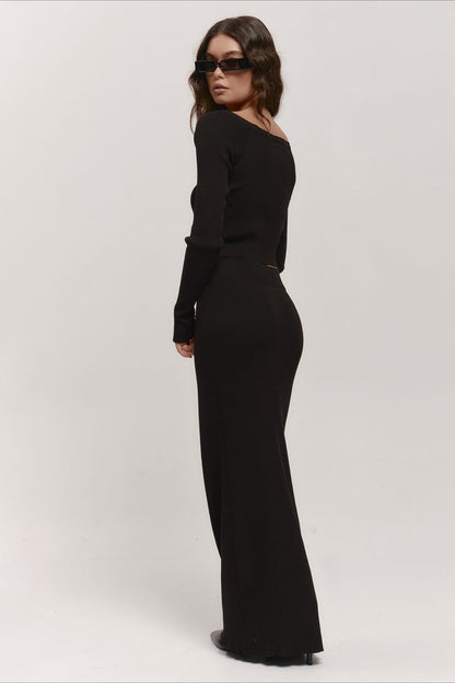 Beautifully Crafted Sweater in a Classic Style