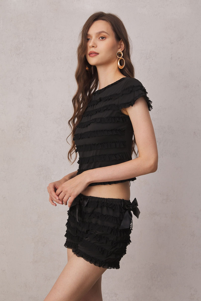 Gracefully Styled Garment for Any Occasion