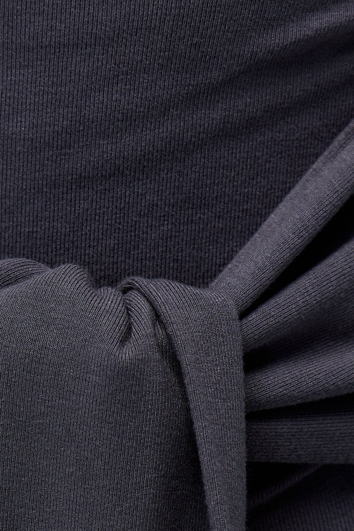 Well Tailored Top with a Graceful Silhouette