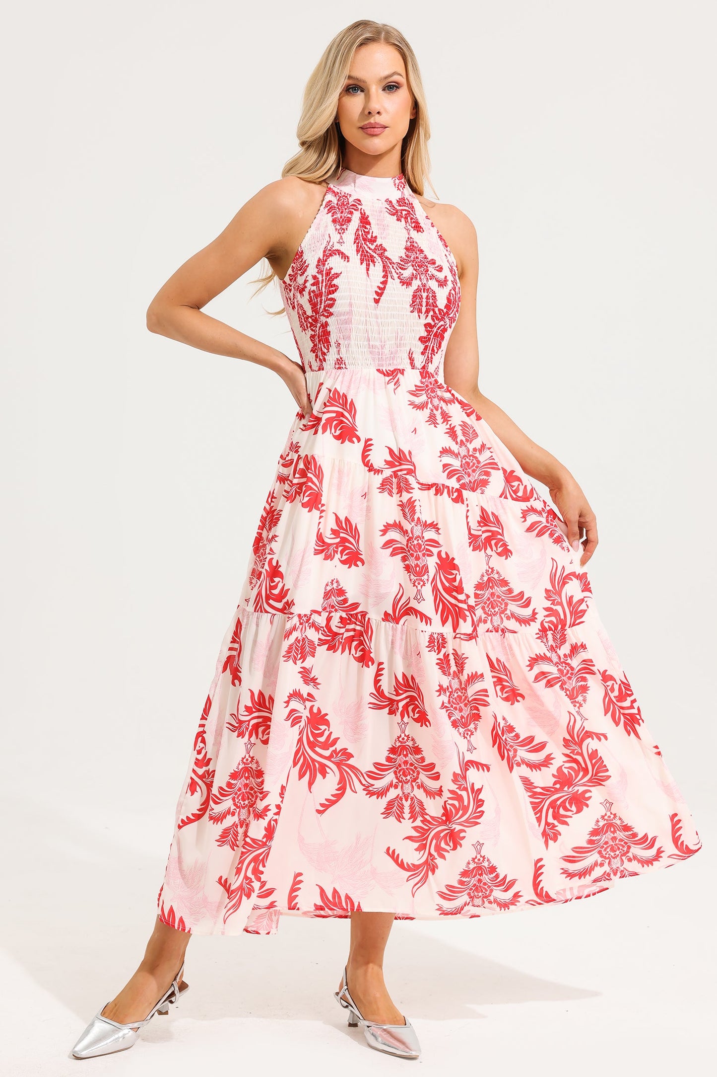 Gracefully Styled Dress for Any Occasion