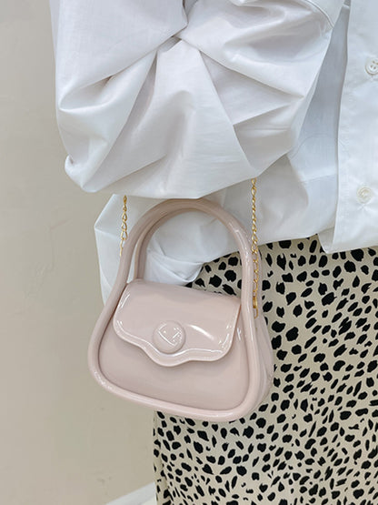 Effortlessly Elegant Bag with a Timeless Design