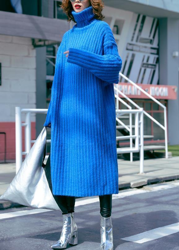 Classic Vintage Sweater with a Flattering Fit
