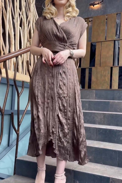 Polished Dress with an Effortless Classic Look