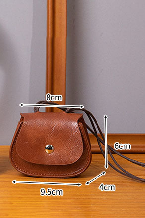 Well Tailored Bag with a Graceful Silhouette
