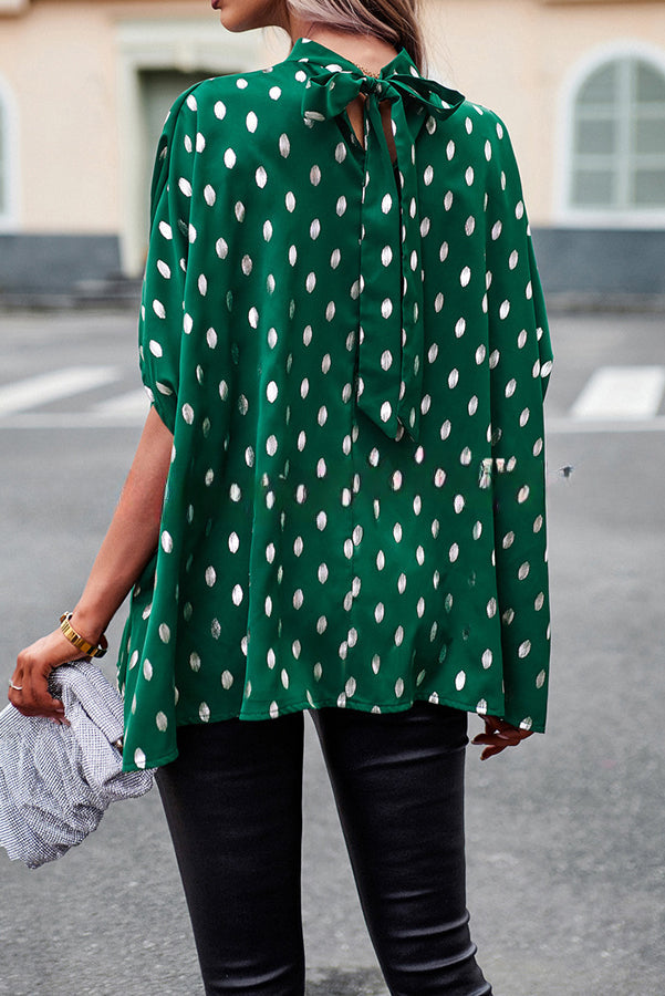 Effortlessly Elegant Blouse with a Timeless Design