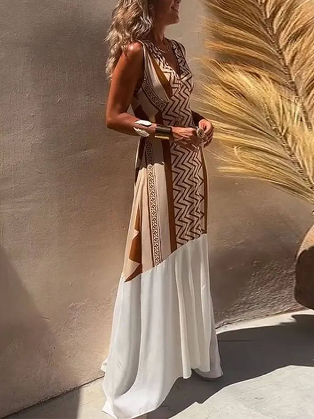 Sophisticated Dress with a Clean Classic Look