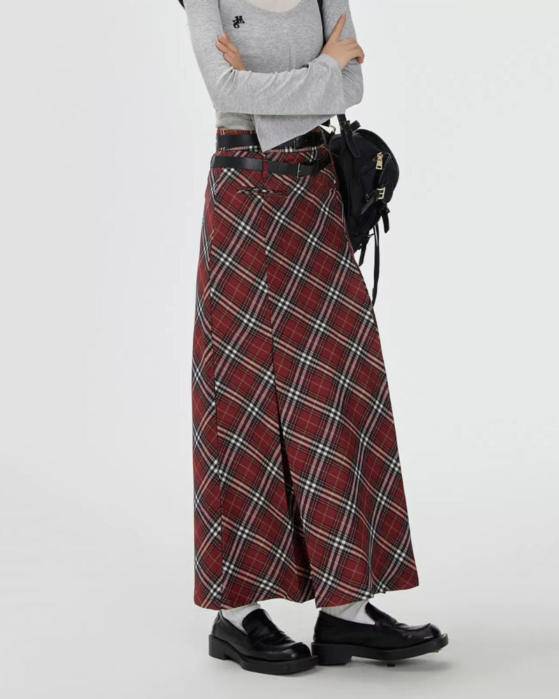 Well Tailored Garment with a Graceful Silhouette