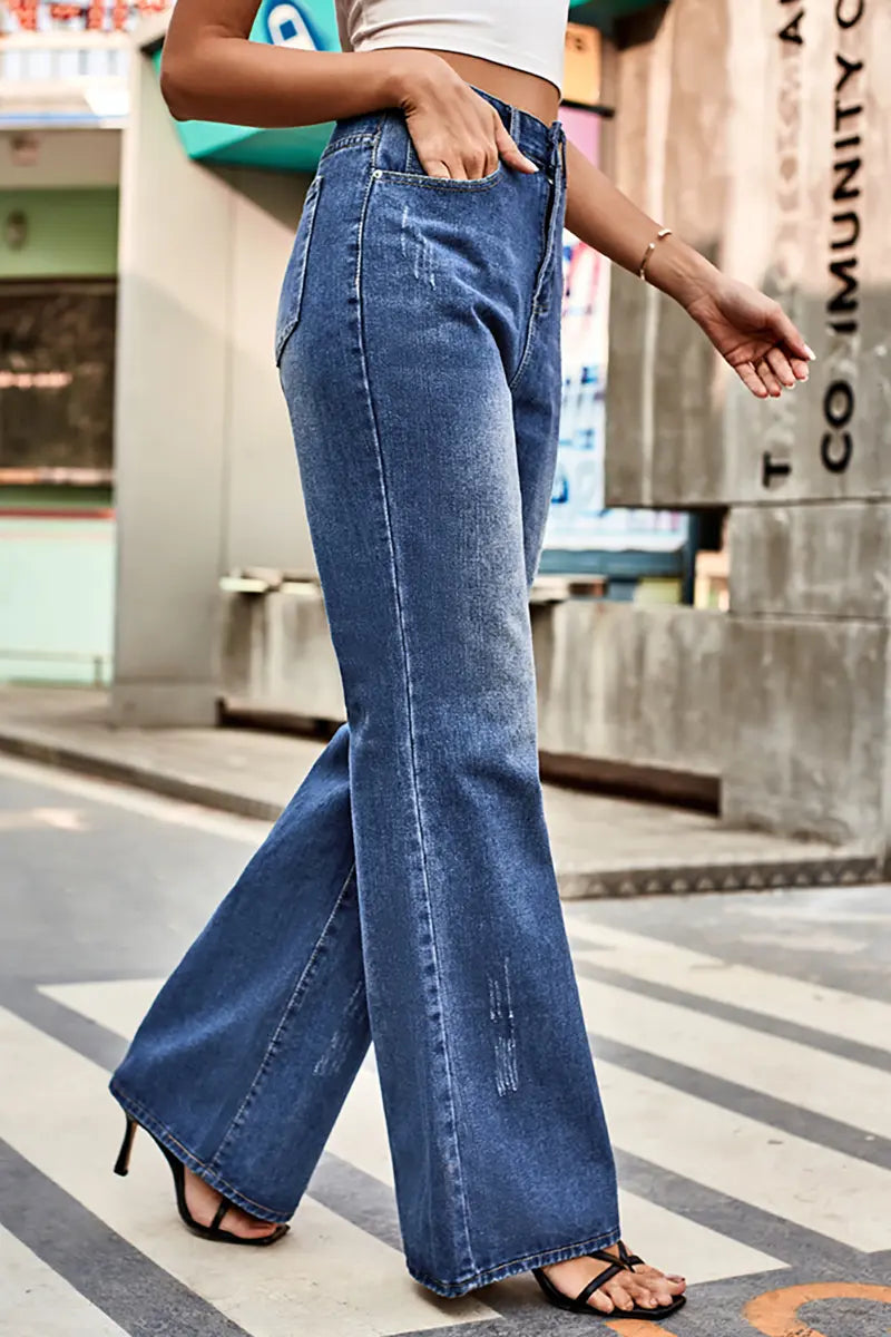 Classic Vintage Pants with a Flattering Fit