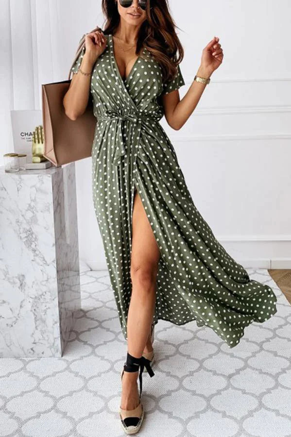 Classic Vintage & Enduringly Stylish Dress