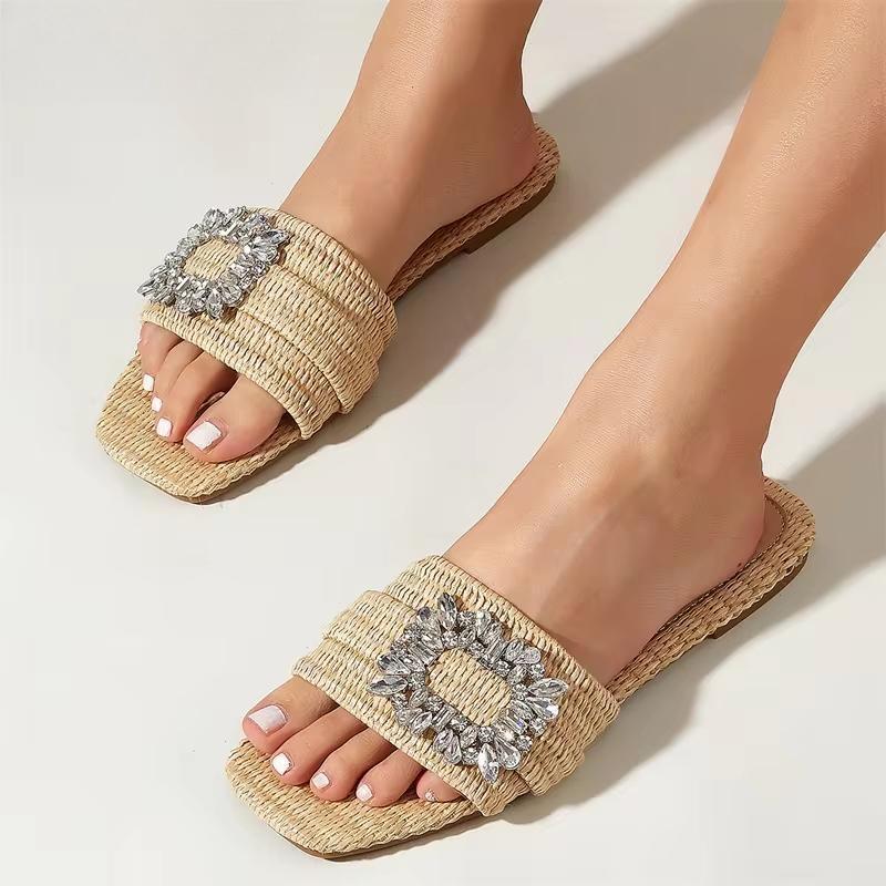 Elegantly Styled Sandals for Everyday Wear