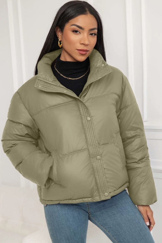 Effortlessly Elegant Jacket with a Timeless Design