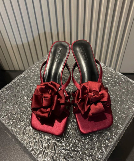 Beautifully Finished Heels in a Timeless Design
