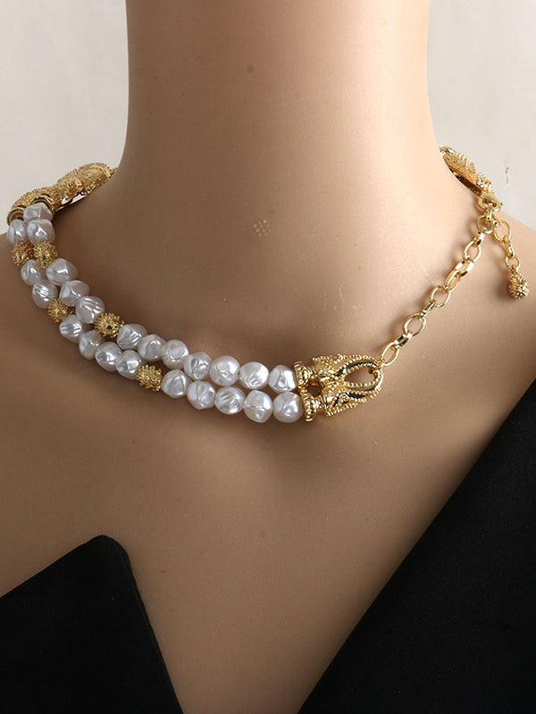 Effortlessly Elegant Garment with a Timeless Design