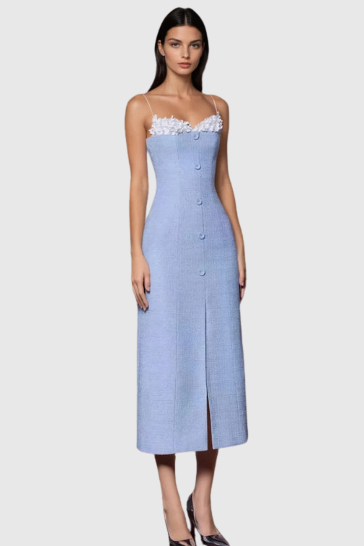 Well Tailored Dress with a Graceful Silhouette
