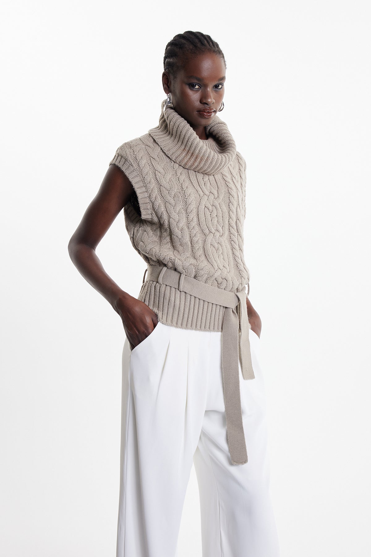 Beautifully Finished Top in a Timeless Design