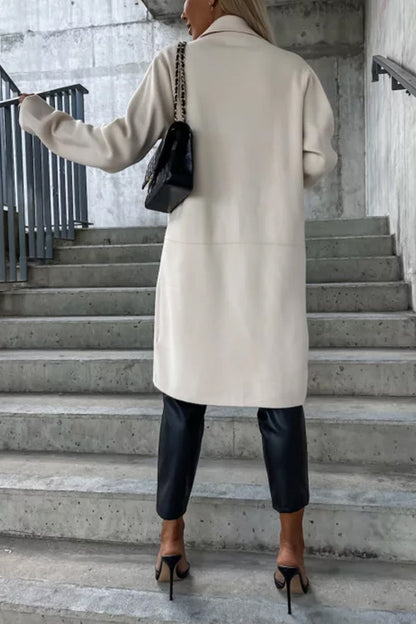 Effortlessly Elegant Coat with a Timeless Design