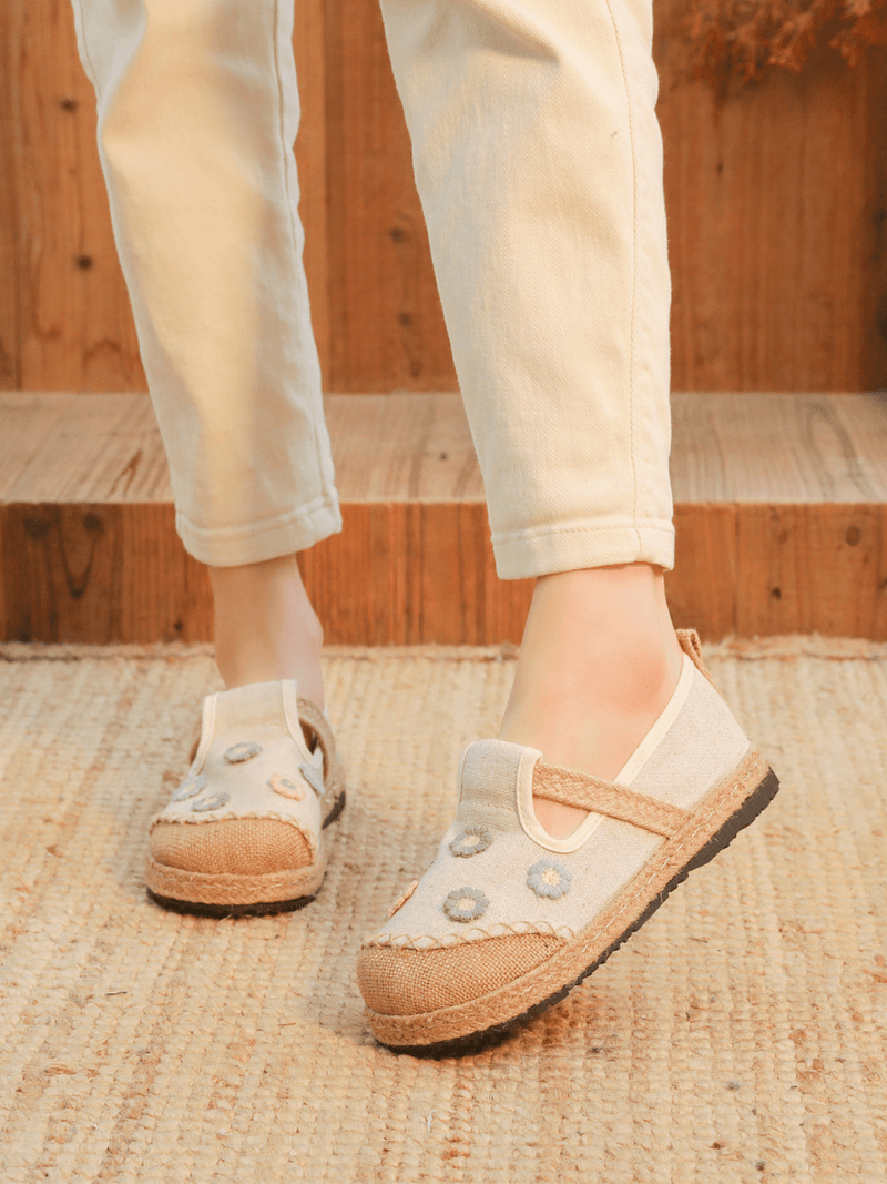 Sophisticated Garment with a Clean Classic Look
