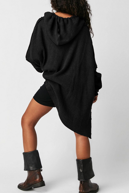 Well Tailored Top with a Graceful Silhouette