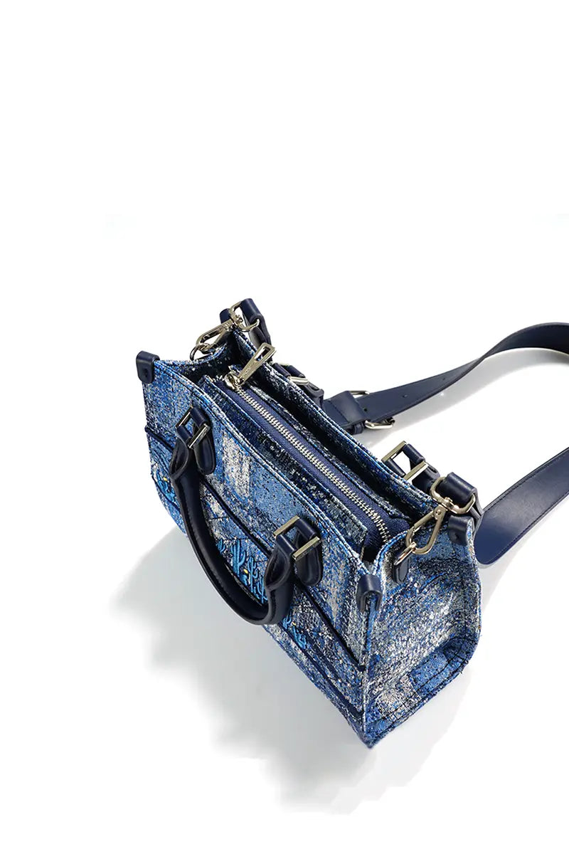Classic Vintage Bag with a Flattering Fit