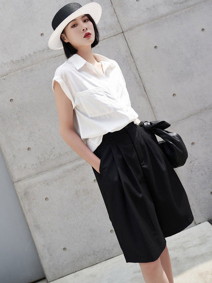 Classic Vintage Pants with a Flattering Fit