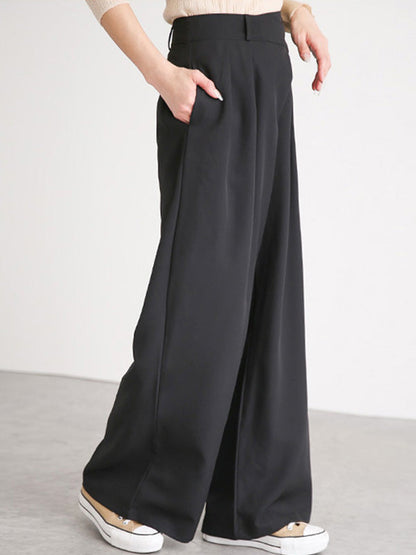 Classic Vintage Pants with a Flattering Fit