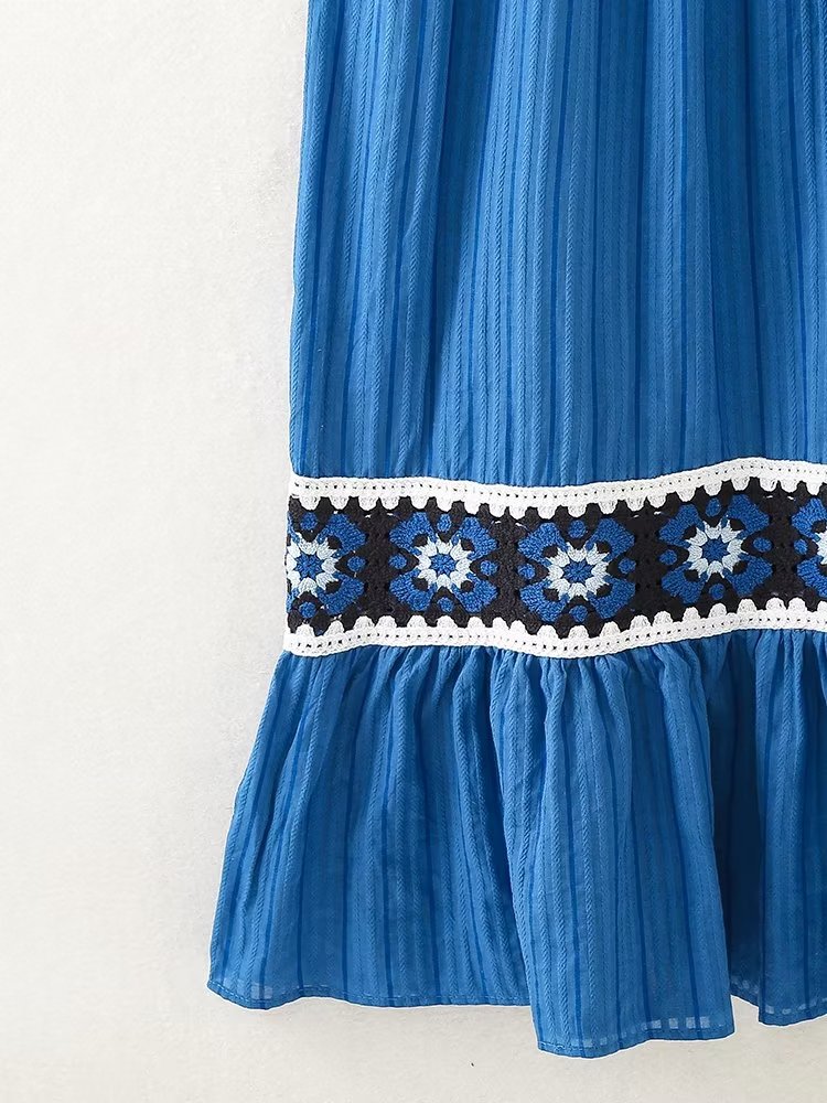 Beautifully Crafted Dress in a Classic Style