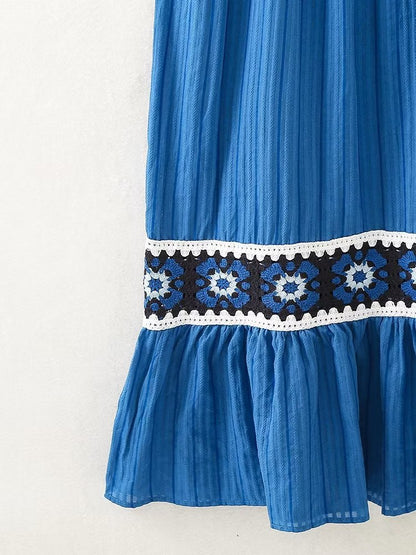 Beautifully Crafted Dress in a Classic Style