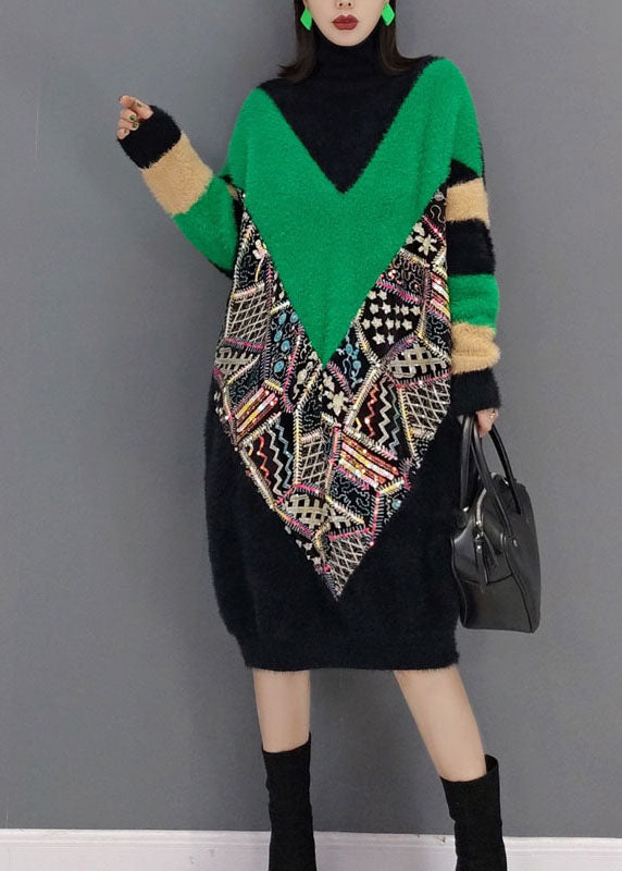 Classic Vintage Dress with a Flattering Fit