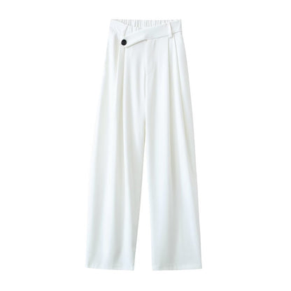 Well Tailored Pants with a Graceful Silhouette