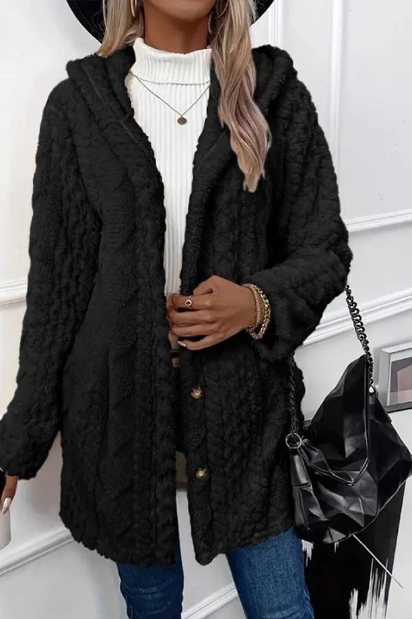 Well Tailored Coat with a Graceful Silhouette