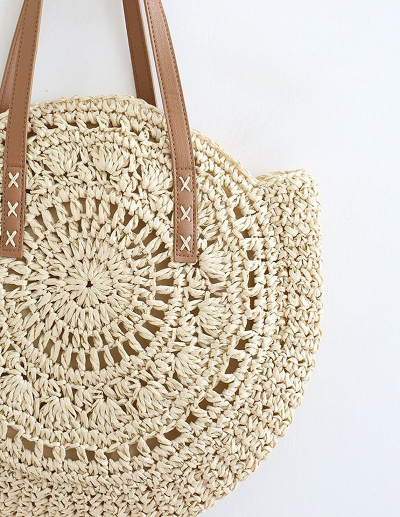 Gracefully Styled Bag for Any Occasion
