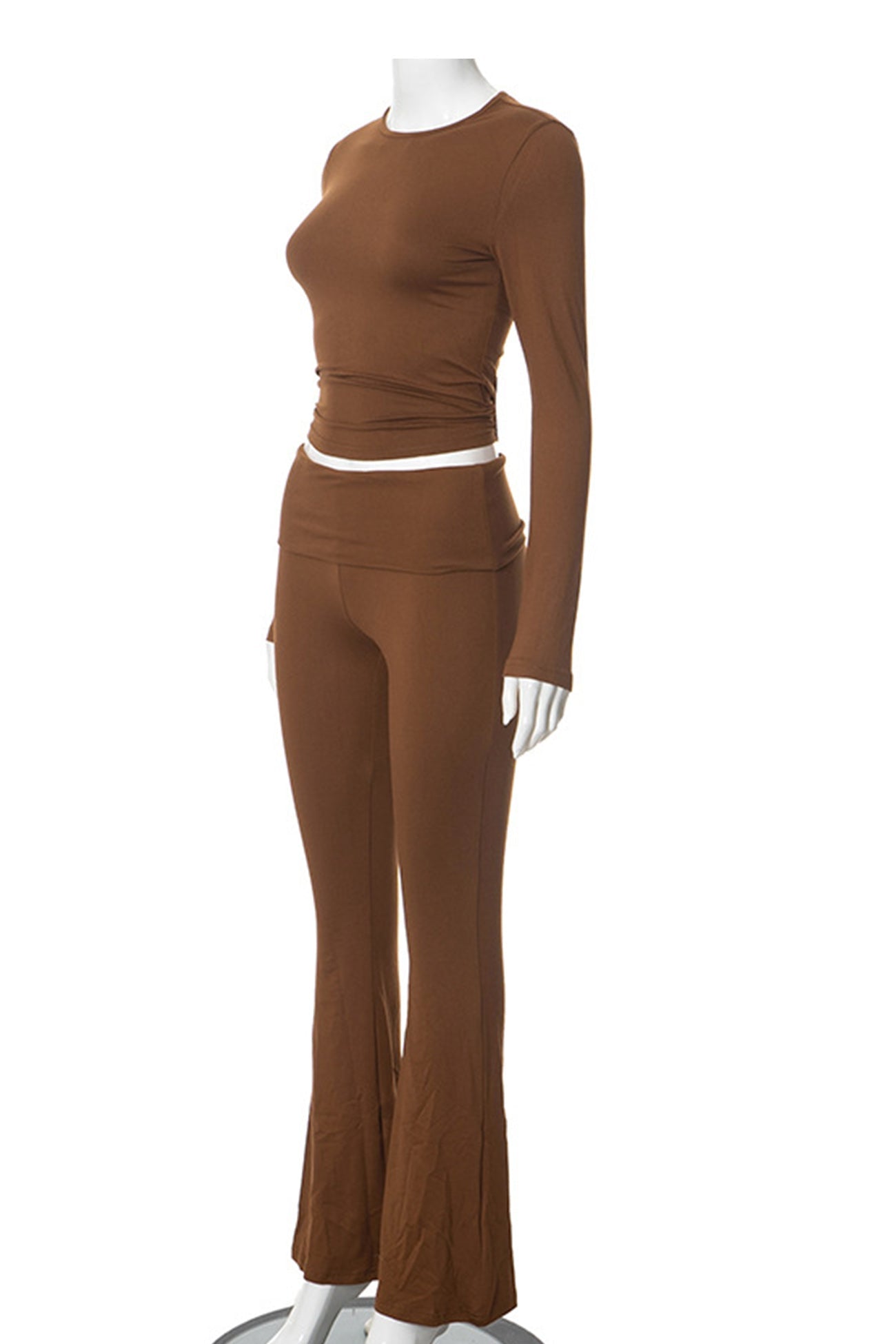 Elegantly Styled Pants for Everyday Wear
