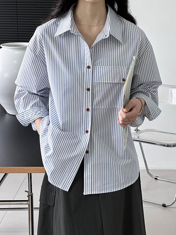 Classic Vintage Blouse with a Flattering Fit