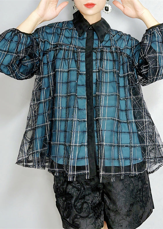 Classic Vintage Shirt with a Flattering Fit