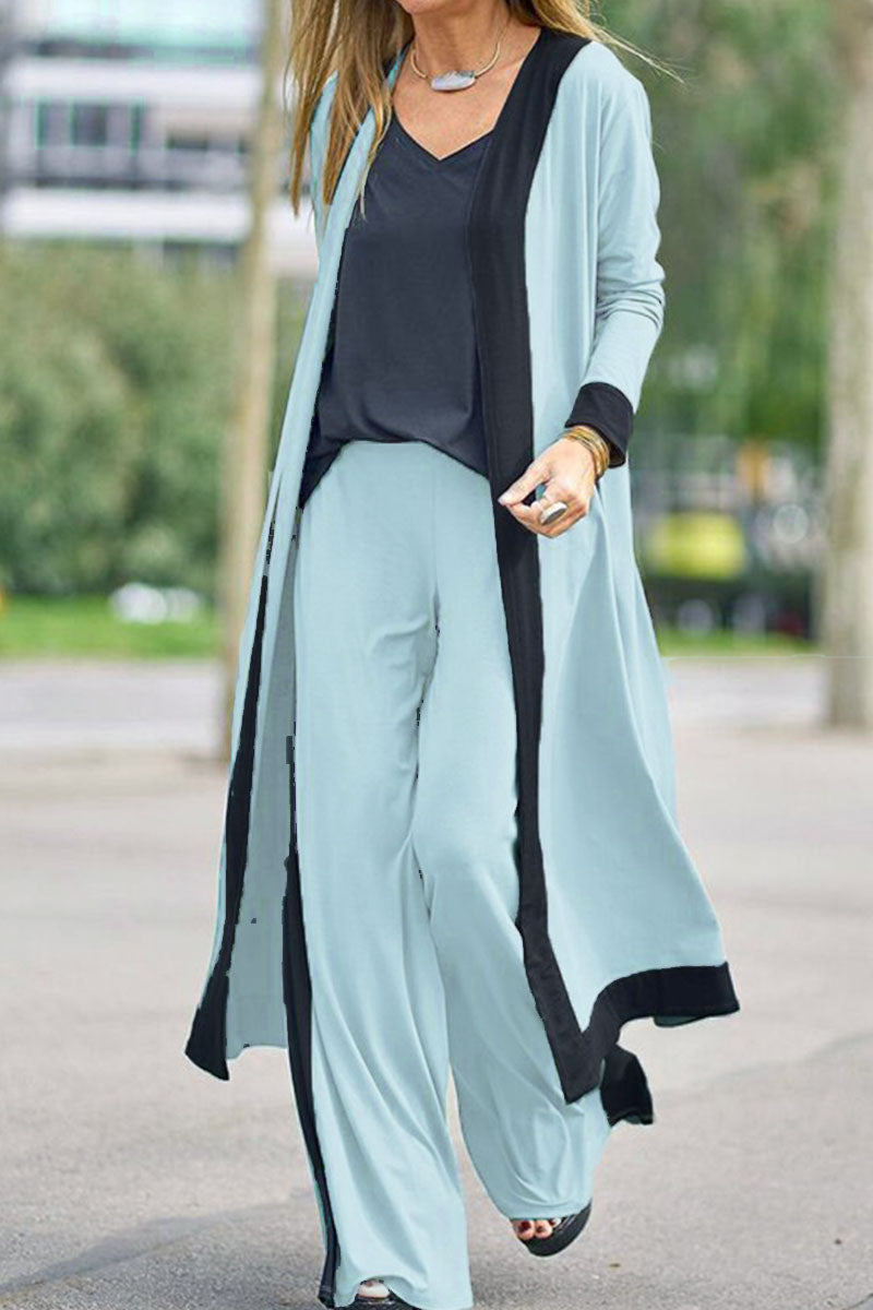 Effortlessly Elegant Garment with a Timeless Design