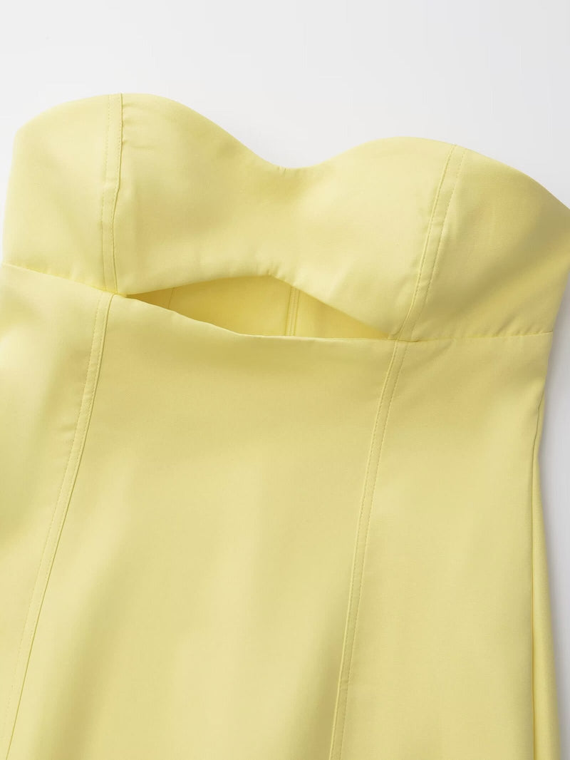 Gracefully Styled Dress for Any Occasion