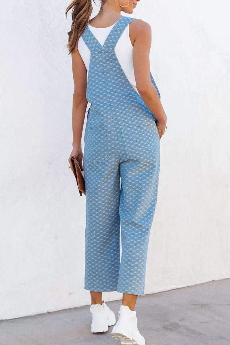 Effortlessly Elegant Garment with a Timeless Design