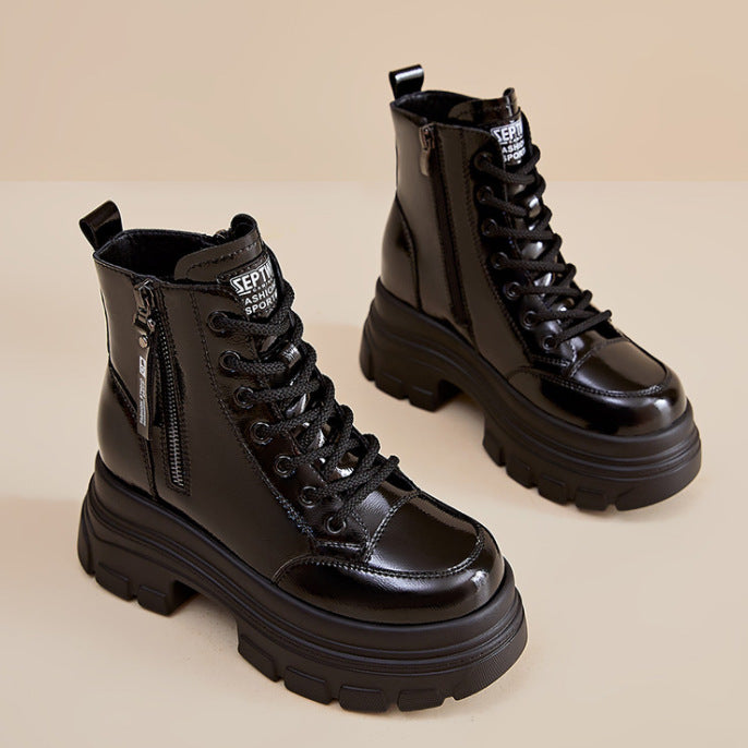 Well Tailored Boots with a Graceful Silhouette