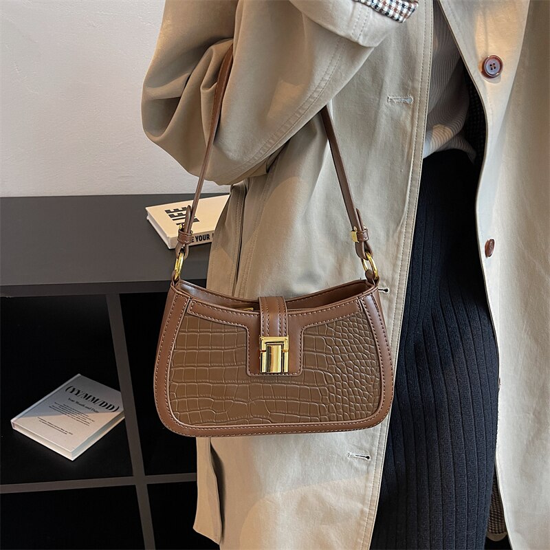 Sophisticated Bag with a Clean Classic Look