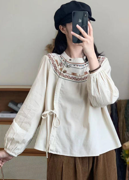 Classic Vintage Shirt with a Flattering Fit