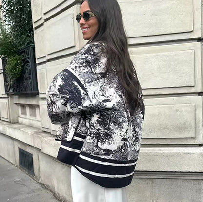 Gracefully Styled Jacket for Any Occasion