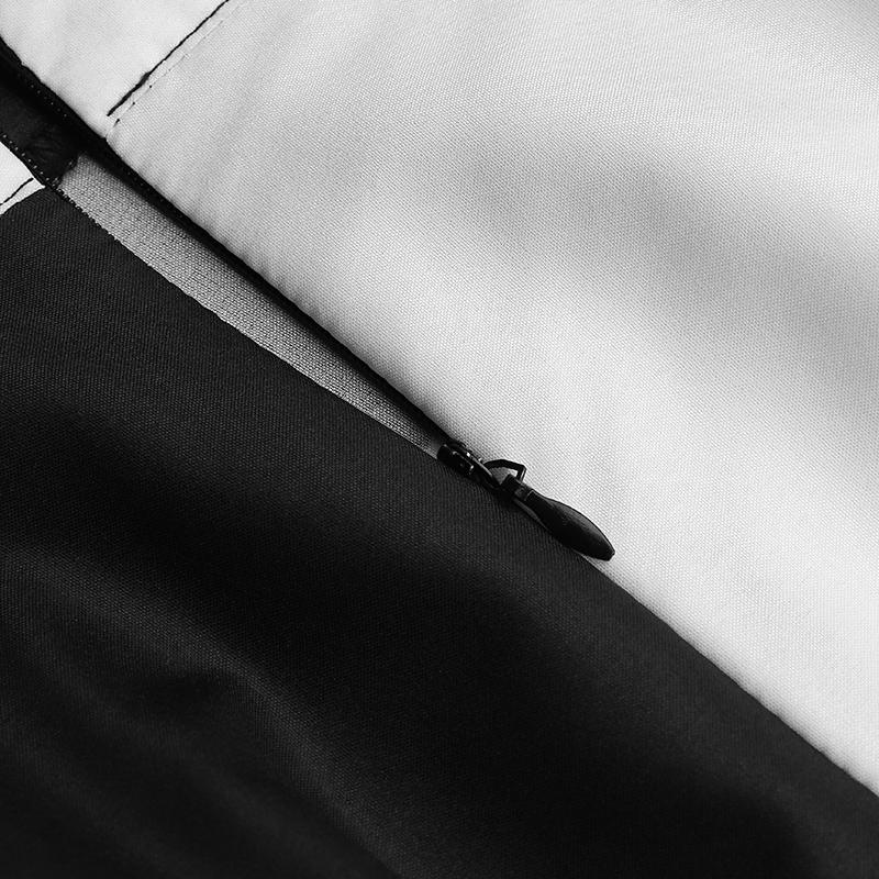 Effortlessly Elegant Garment with a Timeless Design